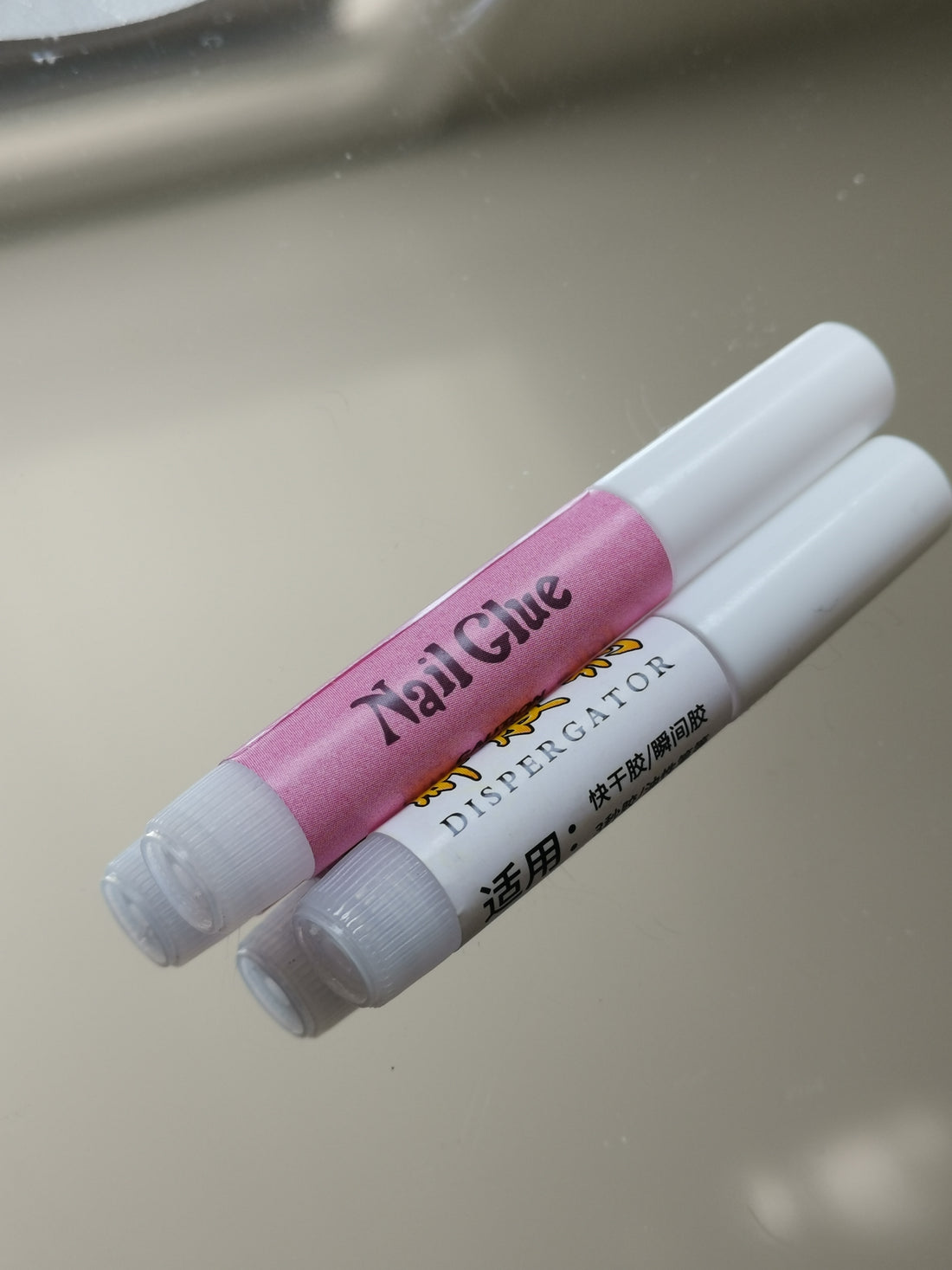 Nail Glue--A Must Have for Long-lasting Nails