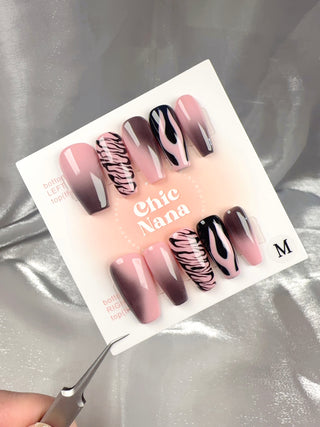 Clearance Sale: Medium Size Handmade Press-On Nails Collection 7